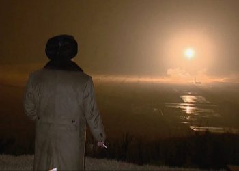 Kuzey Kore çok sayıda balistik füze fırlattı