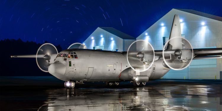 Latin Amerika’nın ilk C-130J operatörü oldu