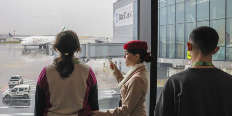 Emirates’ten İstanbul Havalimanı’nda otizm dostu seyahat