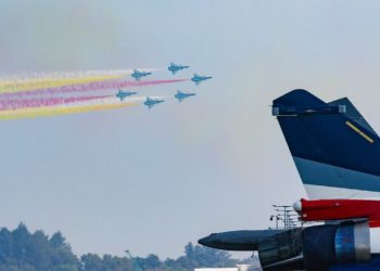 Çin’den Singapore Airshow’da gövde gösterisi