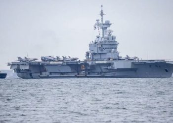 Fransız uçak gemisine Rus İHA tacizi