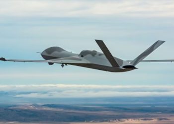 F-22 kokpitinden otonom İHA’ya komut testi