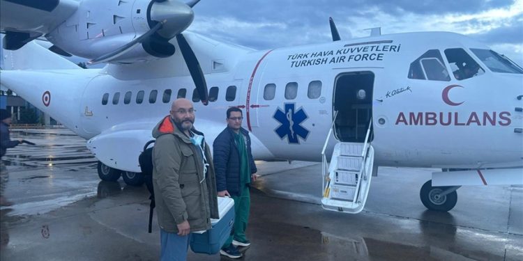 Hava Kuvvetleri’ne ait ambulans uçağı kalp grefti taşıdı