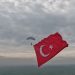 Dev Türk bayrağıyla serbest atlayışta yeni rekor