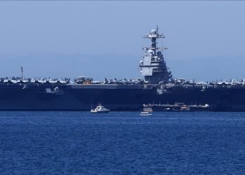 ABD’nin uçak gemisinde tuvalet krizi büyüyor!