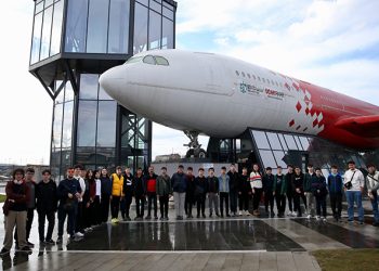 Emekli uçak bilim merkezine dönüştü